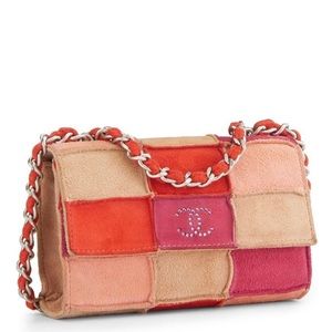 *SOLD!* 🎨 VINTAGE CHANEL PATCHWORK BAG!